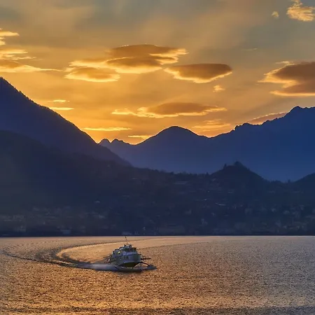 The House With Red Sunsets *