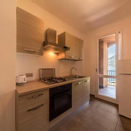 The House With Red Sunsets